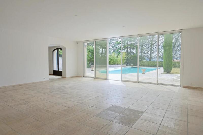 Villa - 375 m² - 7 pièces