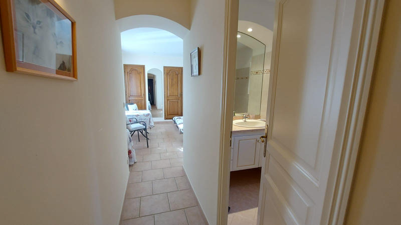 Villa - 210 m² - 6 pièces