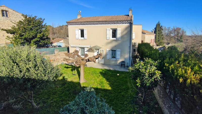 Maison - 141 m² - 5 pièces