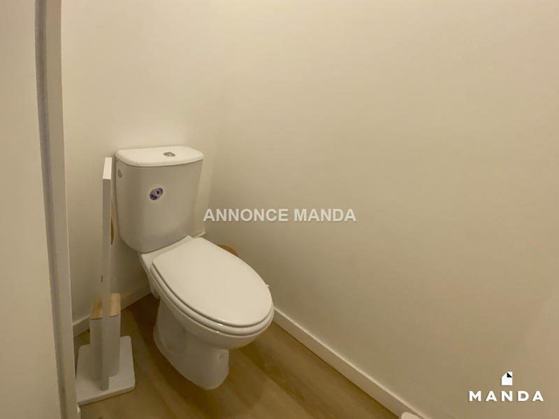 Chambre - 9 m² - 5 pièces