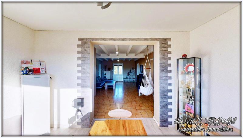 Maison - 204 m² - 10 pièces