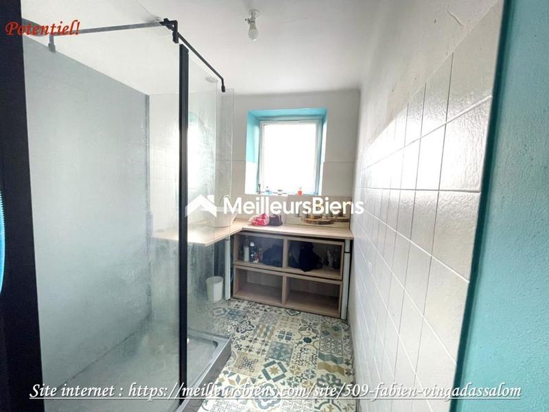 Propriété - 195 m² - 8 pièces