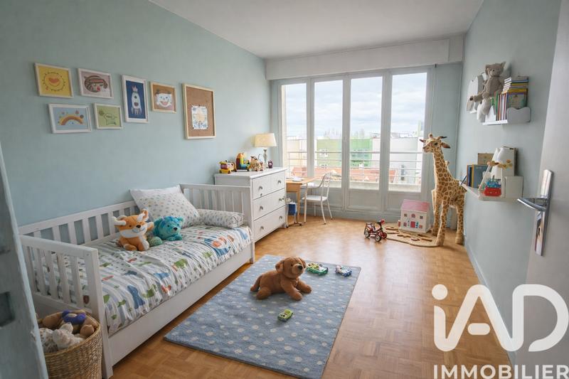 Appartement - 140 m² - 6 pièces