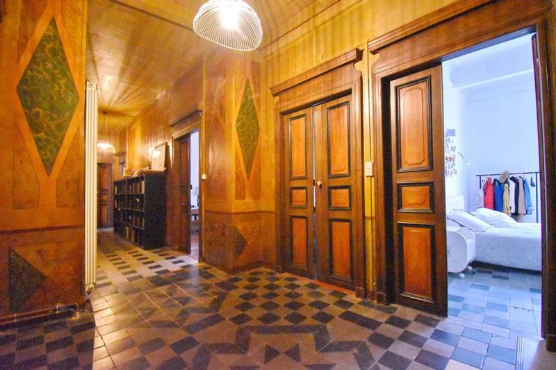 Maison - 391 m² - 12 pièces