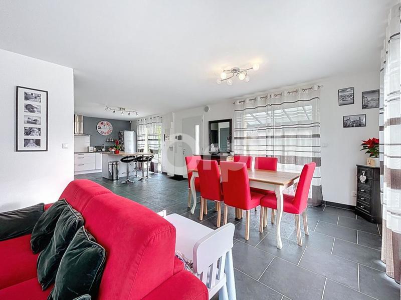 Maison - 110 m² - 4 pièces