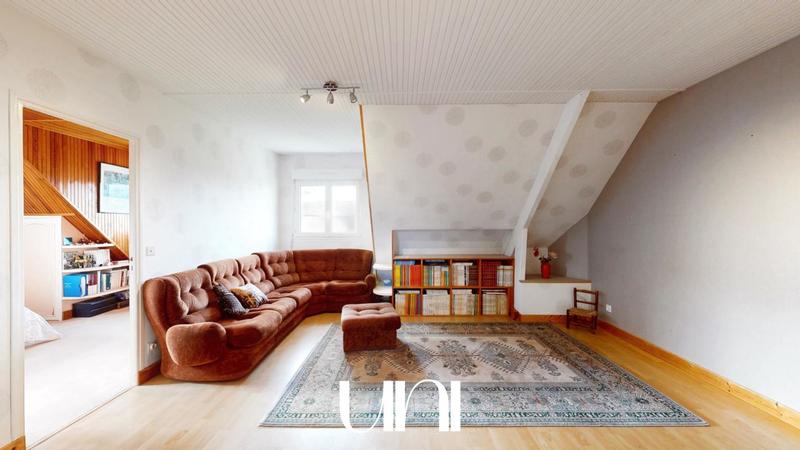 Maison - 166 m² - 6 pièces