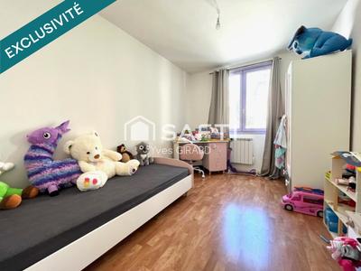 Appartement - 105 m² - 6 pièces