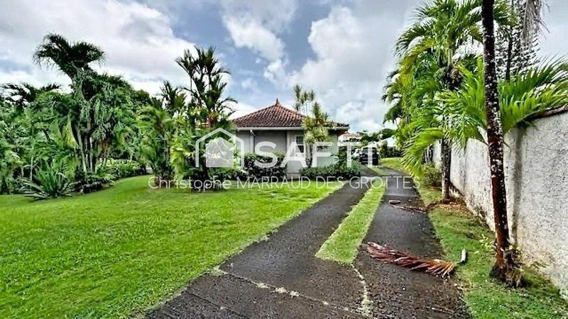 Villa - 231 m² - 6 pièces