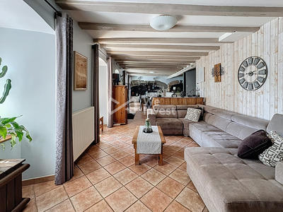 Maison - 404 m² - 16 pièces