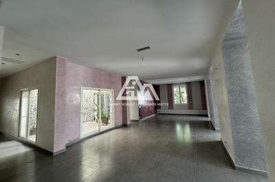 Hôtel particulier - 269 m² - 6 pièces