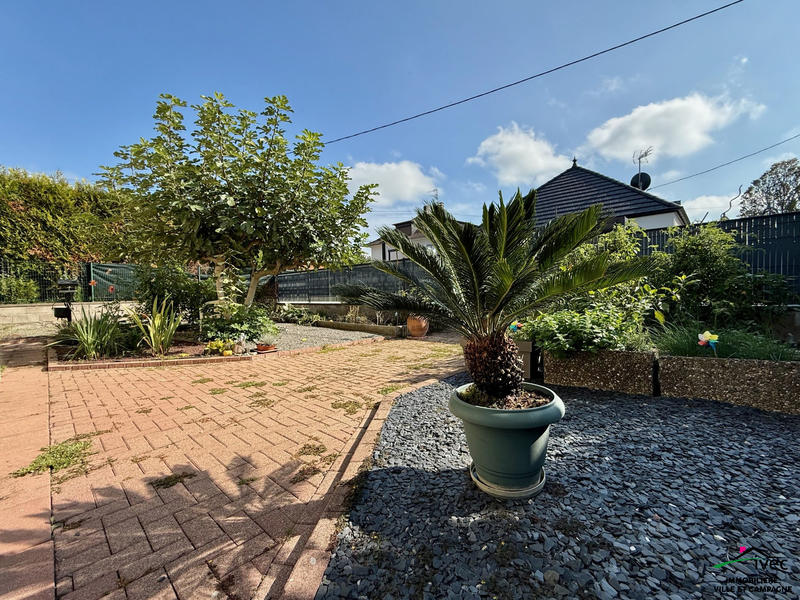 Maison - 213 m² - 7 pièces