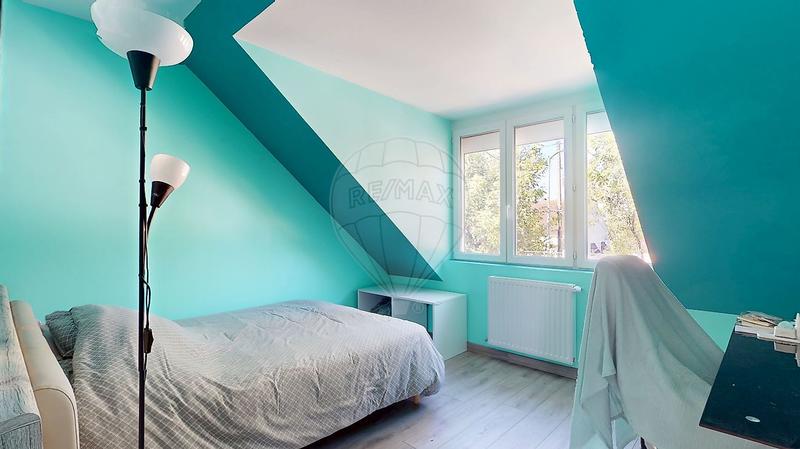 Maison - 112 m² - 7 pièces