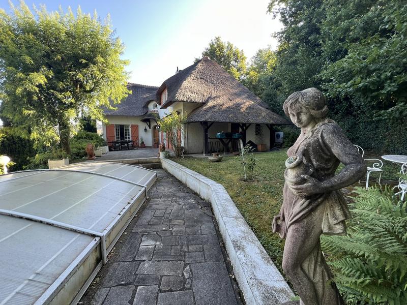 Maison - 137 m² - 7 pièces