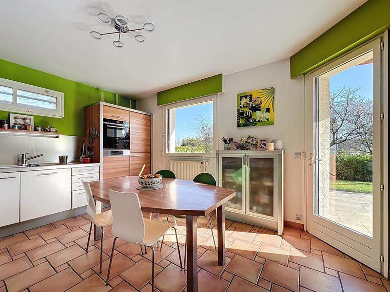 Maison - 196 m² - 7 pièces