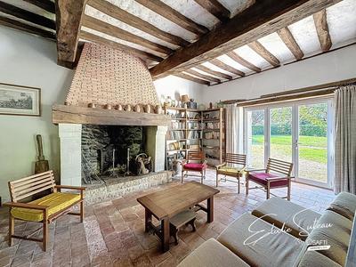 Maison - 270 m² - 10 pièces