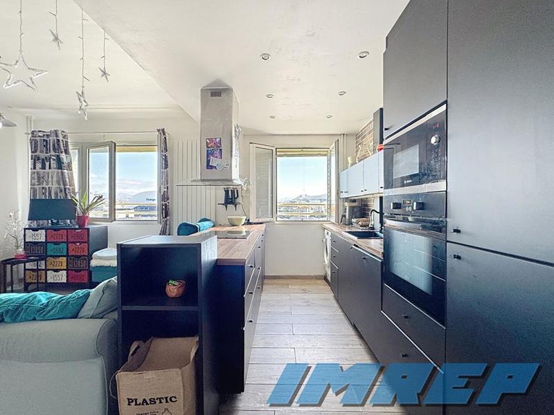 Appartement - 67 m² - 4 pièces