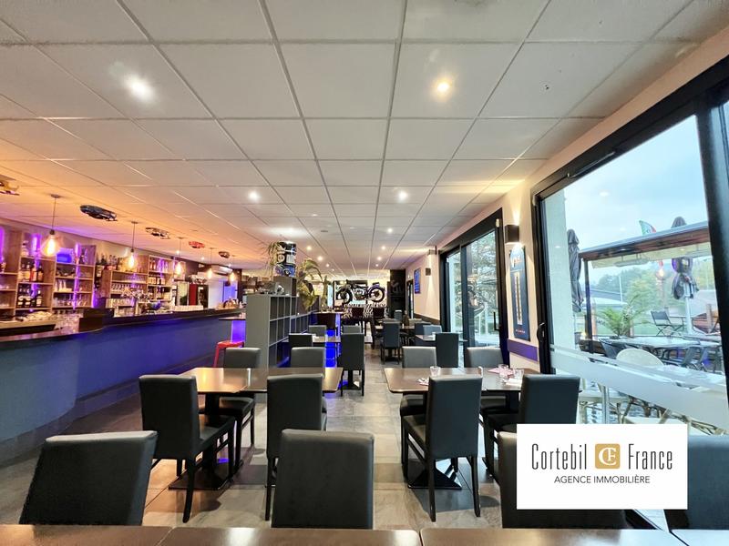 Local commercial - 300 m²