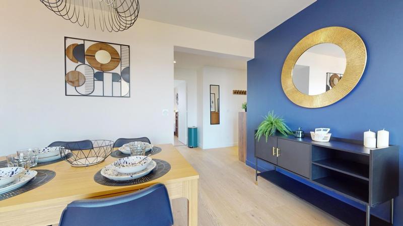 Appartement - 80 m² - 5 pièces