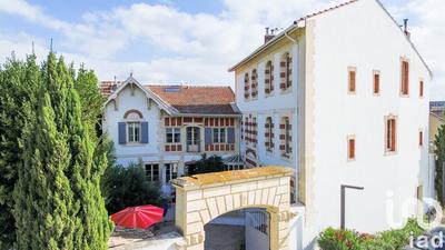 Maison - 272 m² - 7 pièces