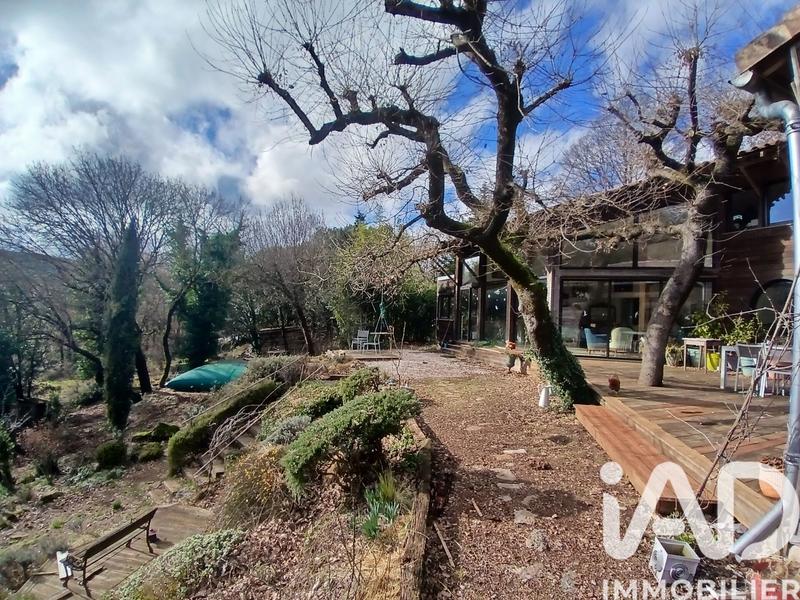 Maison de maîtres - 232 m² - 7 pièces