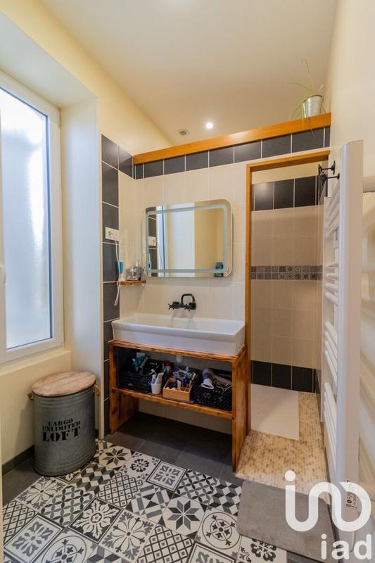 Maison - 170 m² - 8 pièces