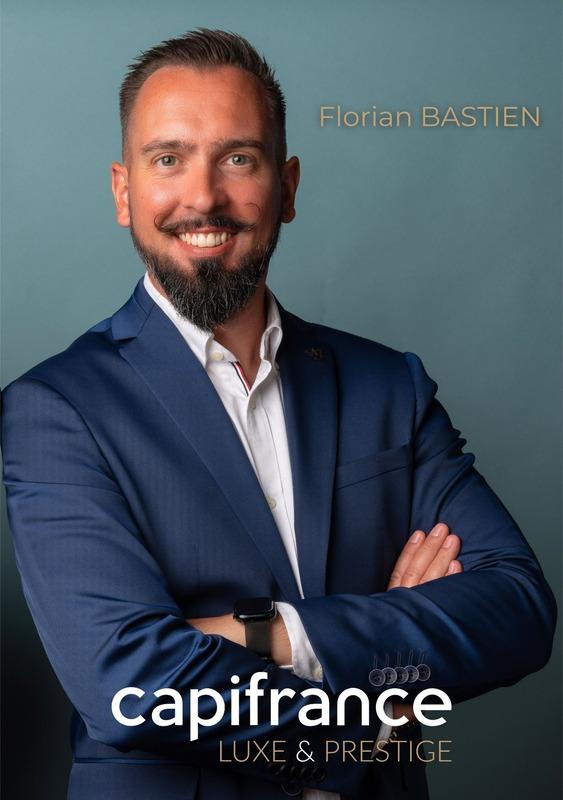 Maison - 230 m² - 7 pièces