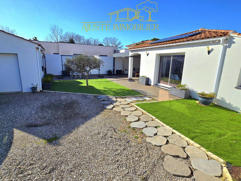 Propriété - 130 m² - 4 pièces