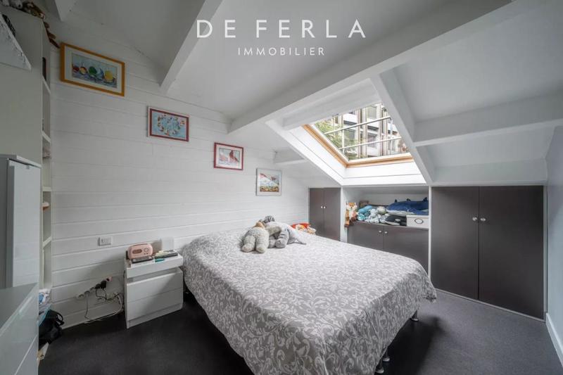 Duplex - 162 m² - 7 pièces