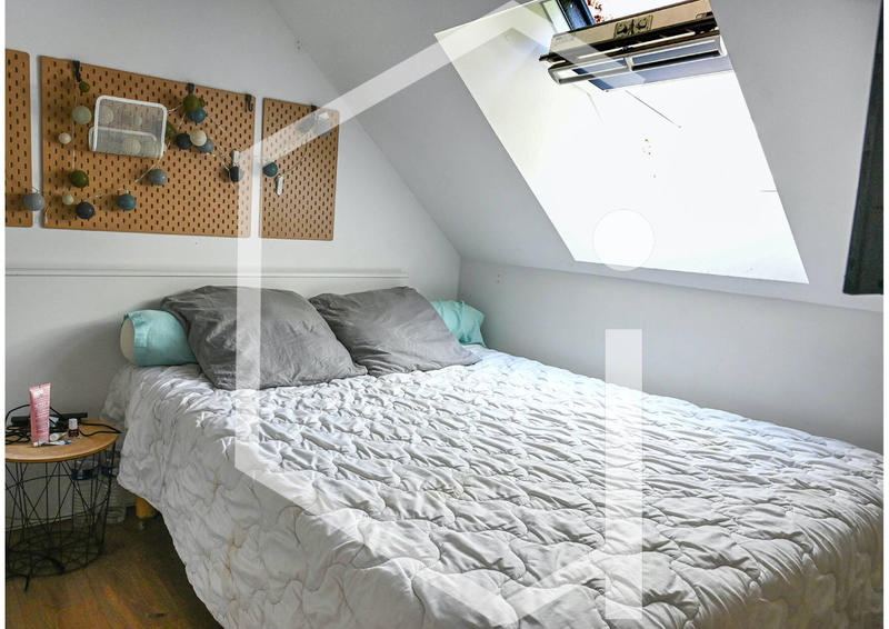 Maison - 193 m² - 9 pièces