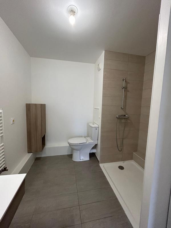 Appartement - 74 m² - 2 pièces