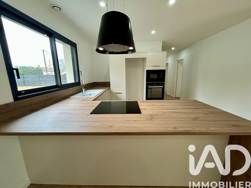 Maison - 110 m² - 4 pièces