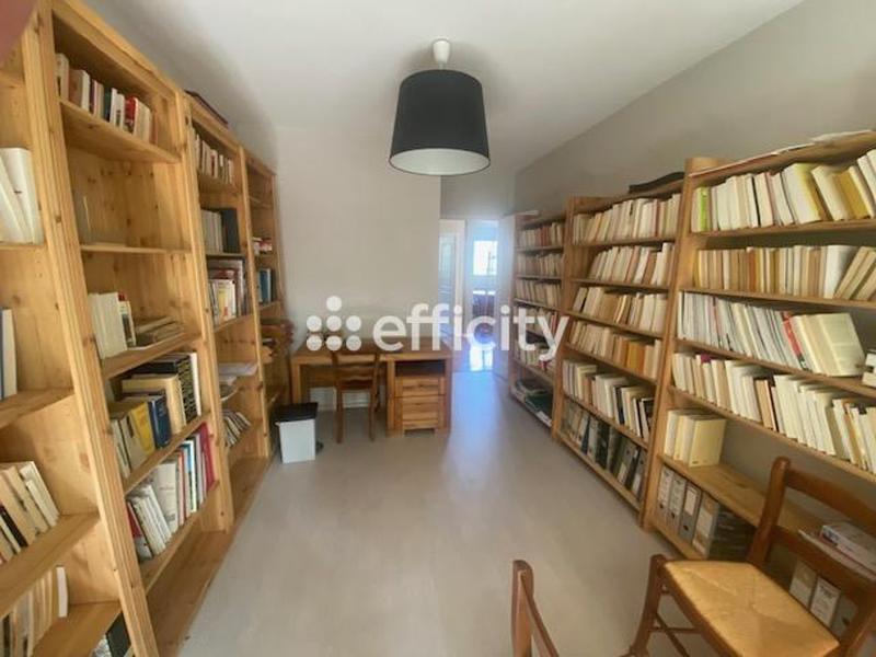 Appartement - 157 m² - 5 pièces