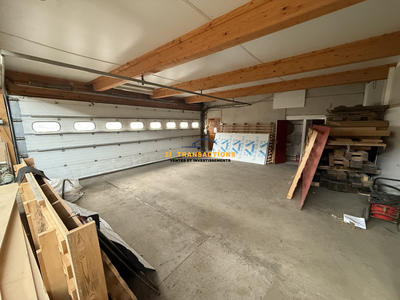 Local d'activités - 1 306 m²