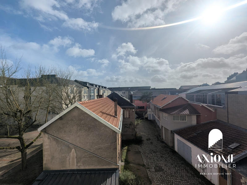 Appartement - 90 m² - 3 pièces