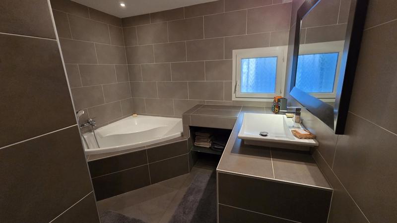 Maison - 160 m² - 5 pièces