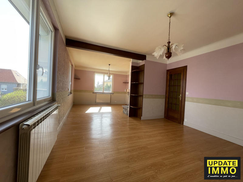 Maison - 137 m² - 8 pièces