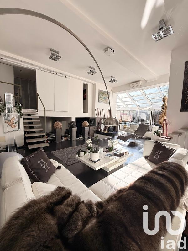 Maison de maîtres - 243 m² - 6 pièces