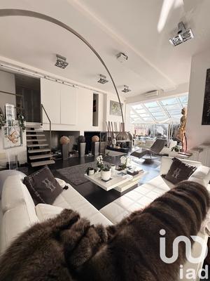 Maison de maîtres - 243 m² - 6 pièces