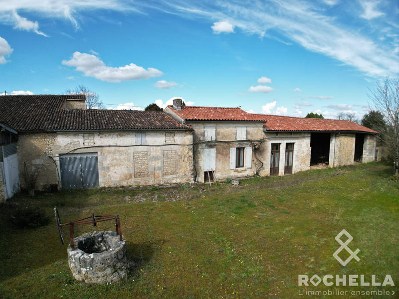 Maison ancienne - 310 m² - 10 pièces