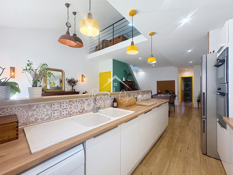 Duplex - 144 m² - 5 pièces