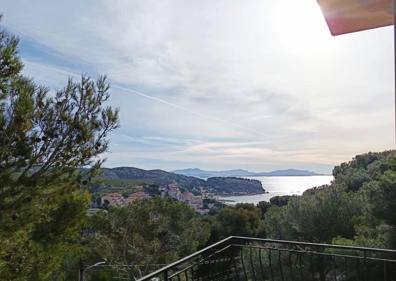 Maison - 104 m² - 7 pièces