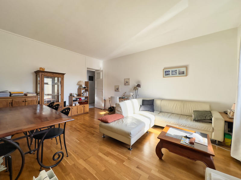 Appartement - 83 m² - 3 pièces