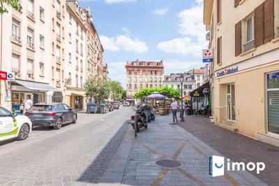 Appartement - 97 m² - 6 pièces