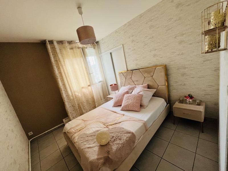 Appartement - 75 m² - 4 pièces