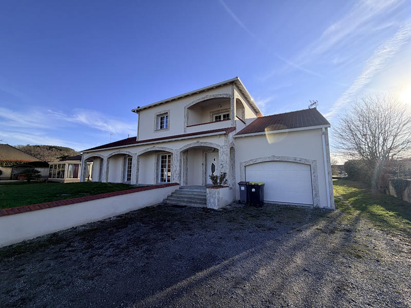 Maison - 151 m² - 6 pièces