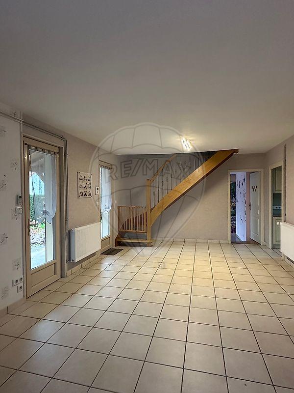 Maison - 115 m² - 6 pièces