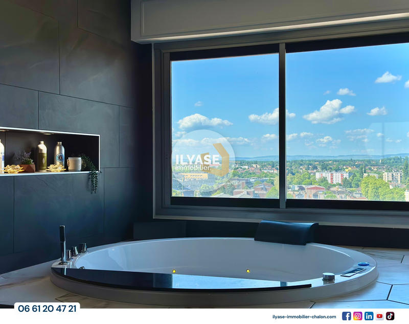 Appartement - 95 m² - 4 pièces