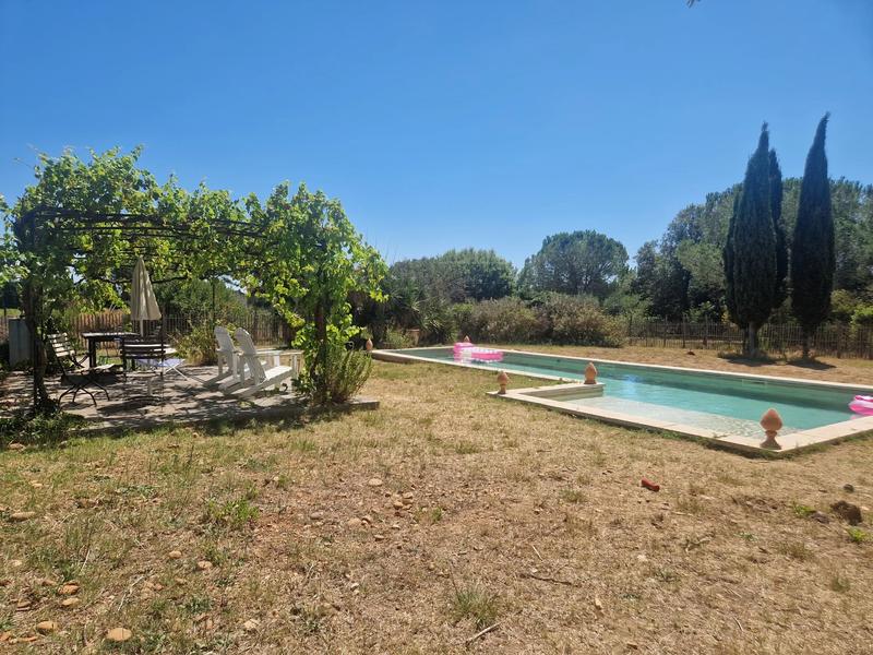 Mas - 508 m² - 13 pièces