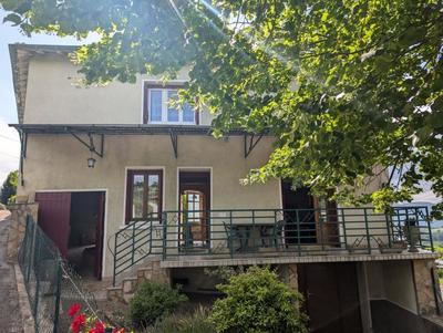 Maison - 88 m² - 4 pièces