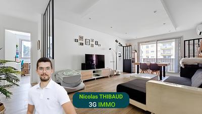 Appartement - 90 m² - 5 pièces